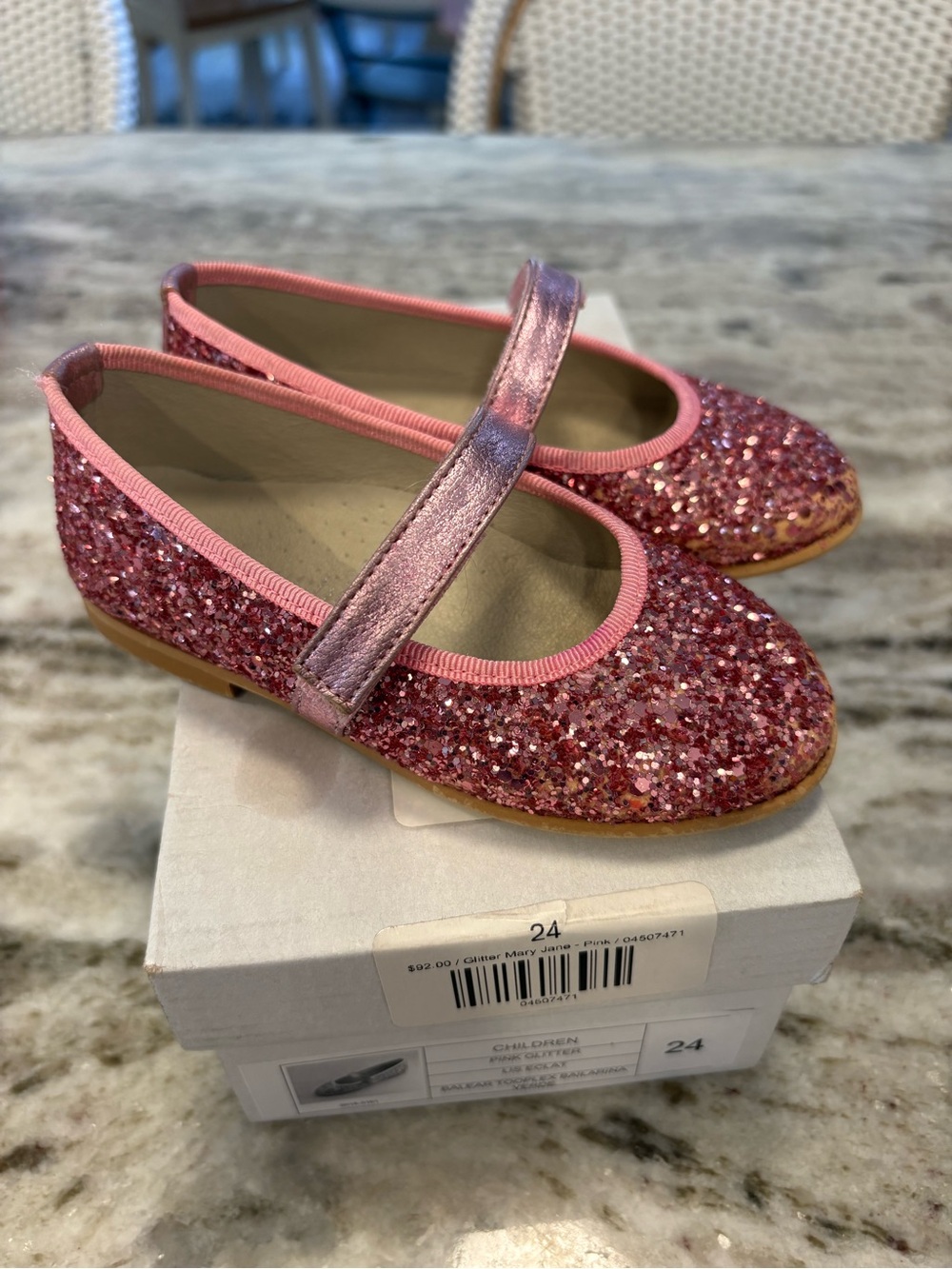 Glitter Pink Mary Jane Dress Shoes for Girls